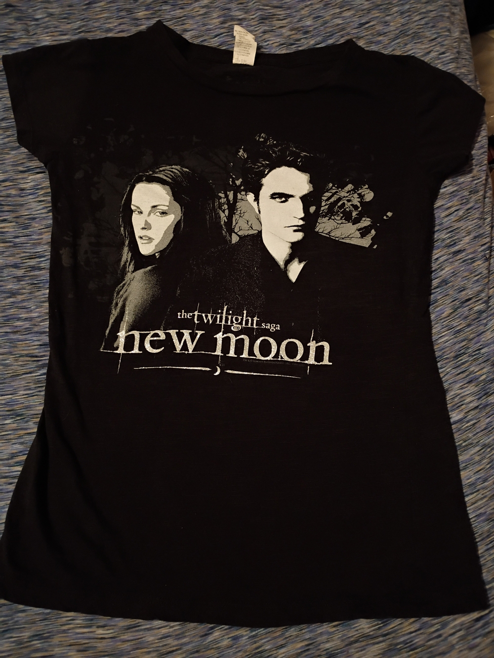 Twilight Saga New Moon Graphic Tee - Black & White